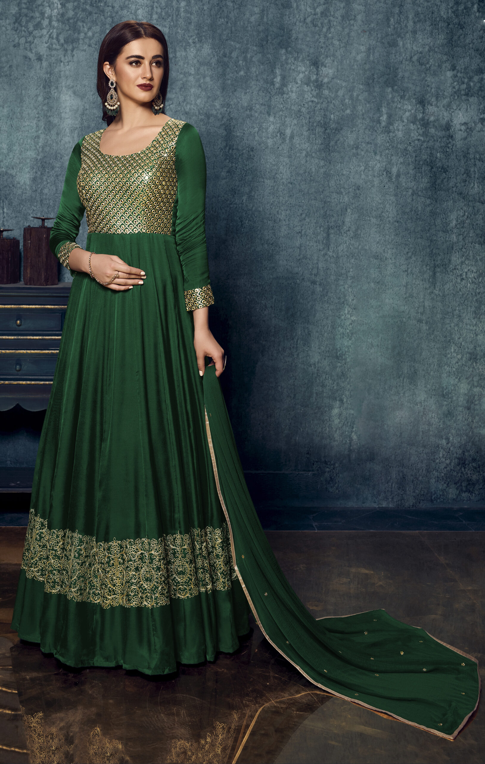 Take Away This Fancy Green #Long #Gown #Style #Anarkali #Suit #ForSangeet  #Party. This Maxi Type #Dress Has She… | Designer anarkali suits, Designer  anarkali, Dress