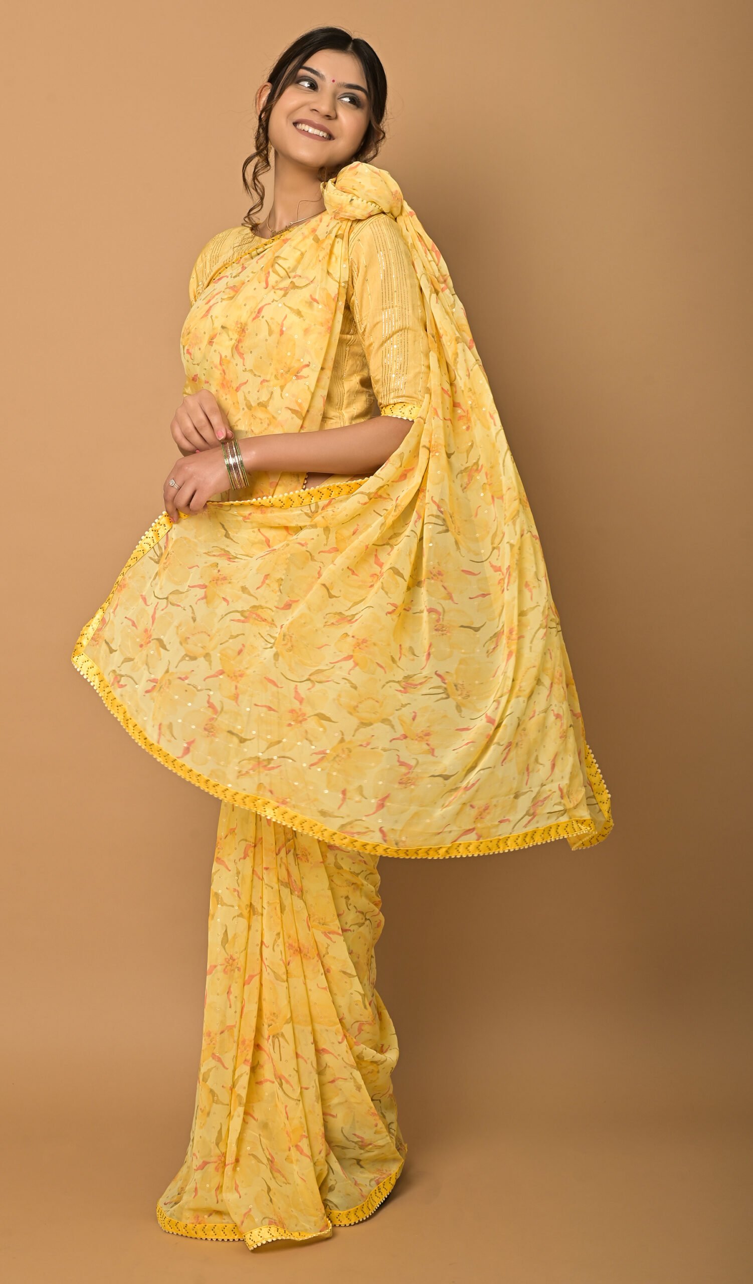 Traditional Yellow Fancy Saree at Rs 1560 | Fancy Sarees in Surat | ID:  9960756848