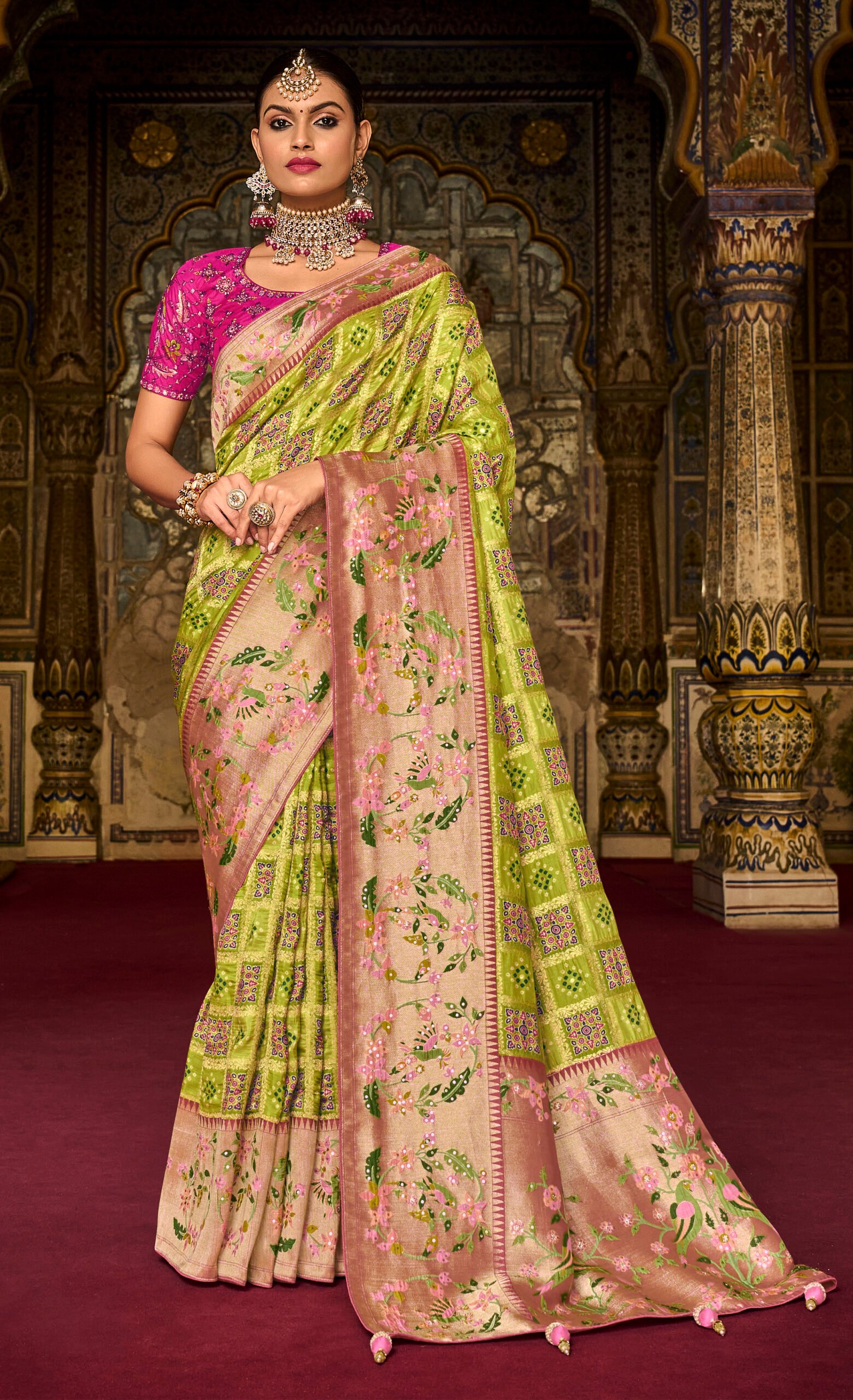 Contrast colour wedding clearance sarees