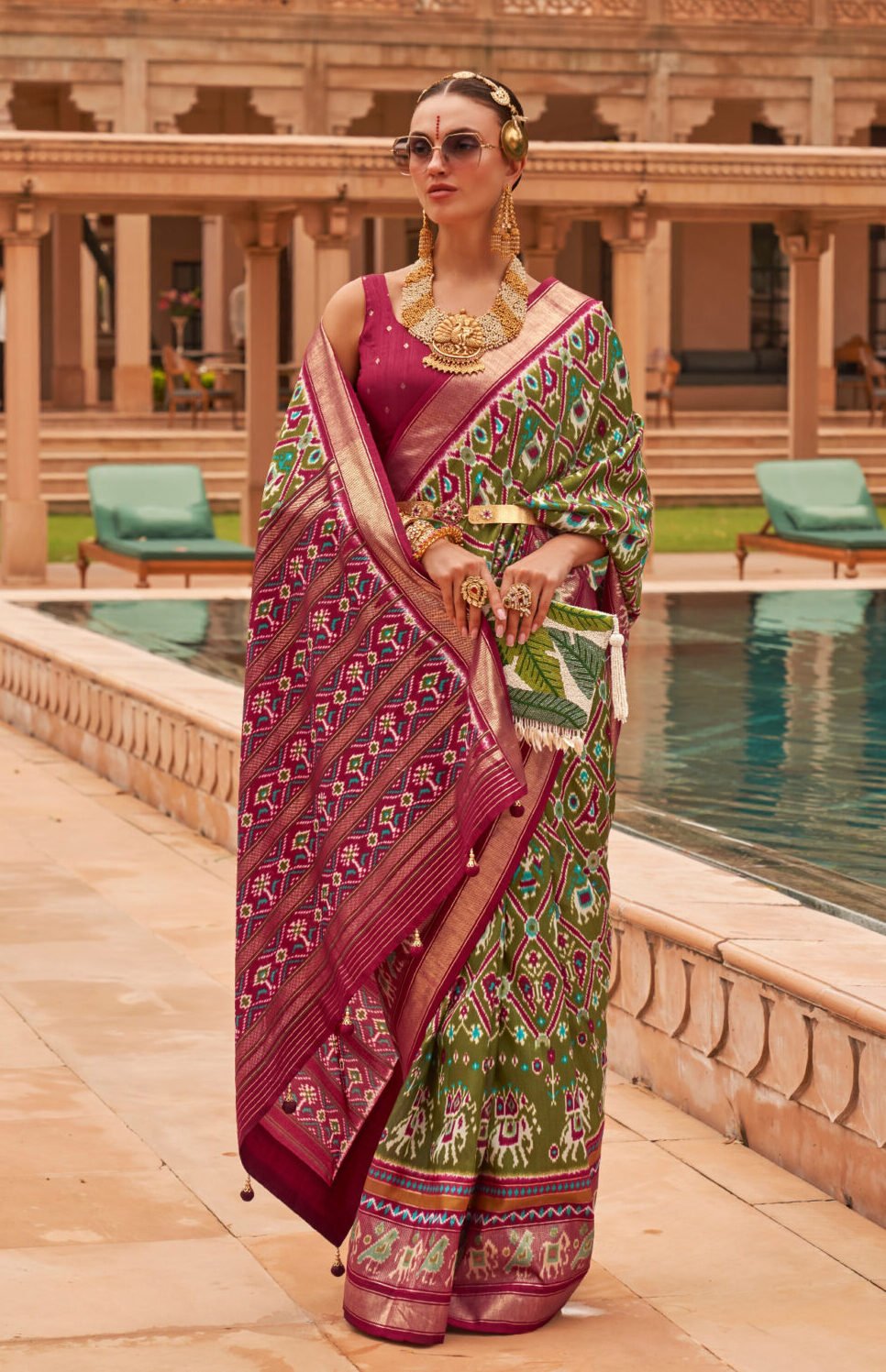 Green White Rani Traditional Rajkoti Patola Saree – Balaji Patola