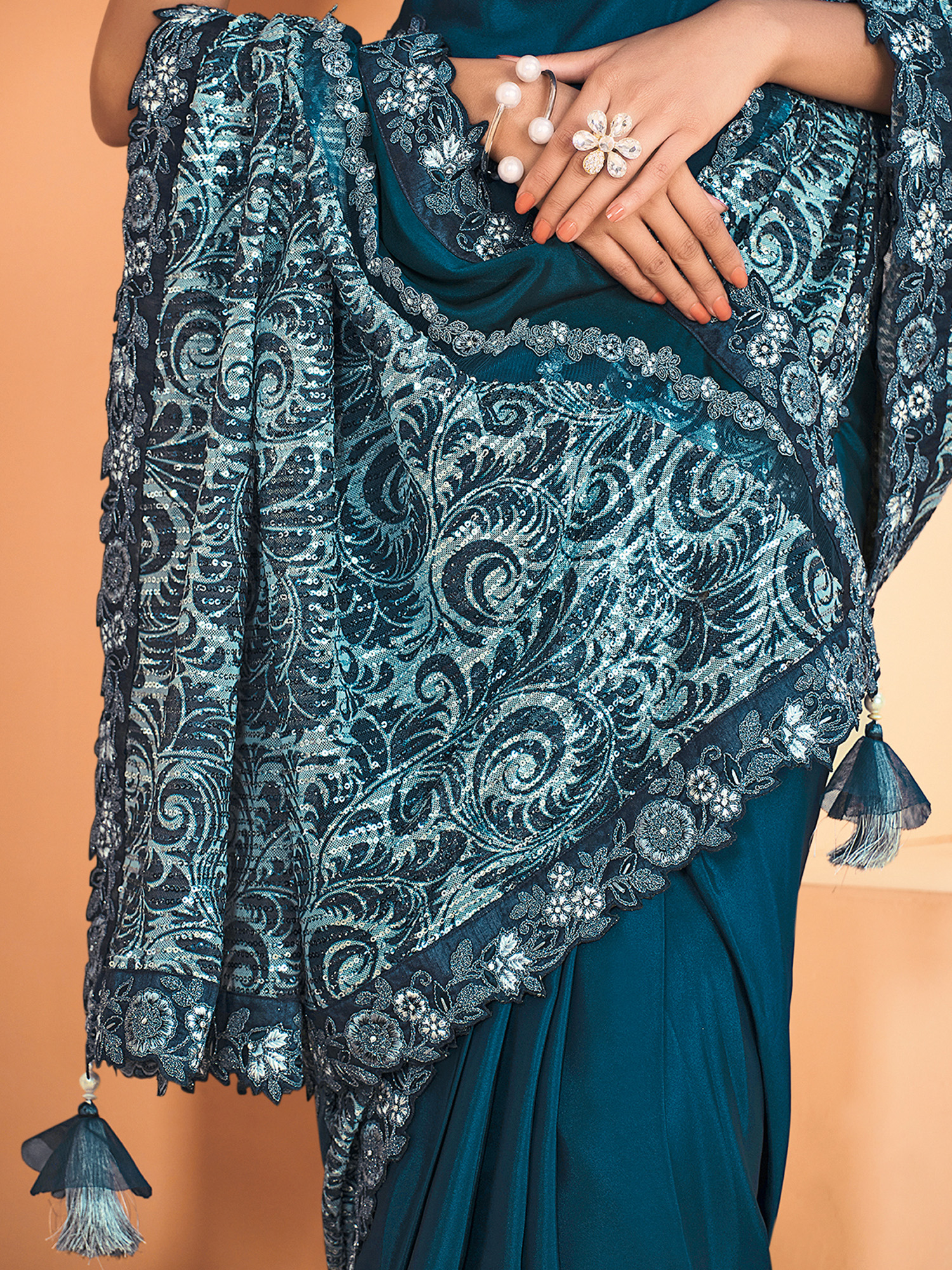 Priyanka Nalkari's Silk Saree | Trendy Saree Design | Saree Look