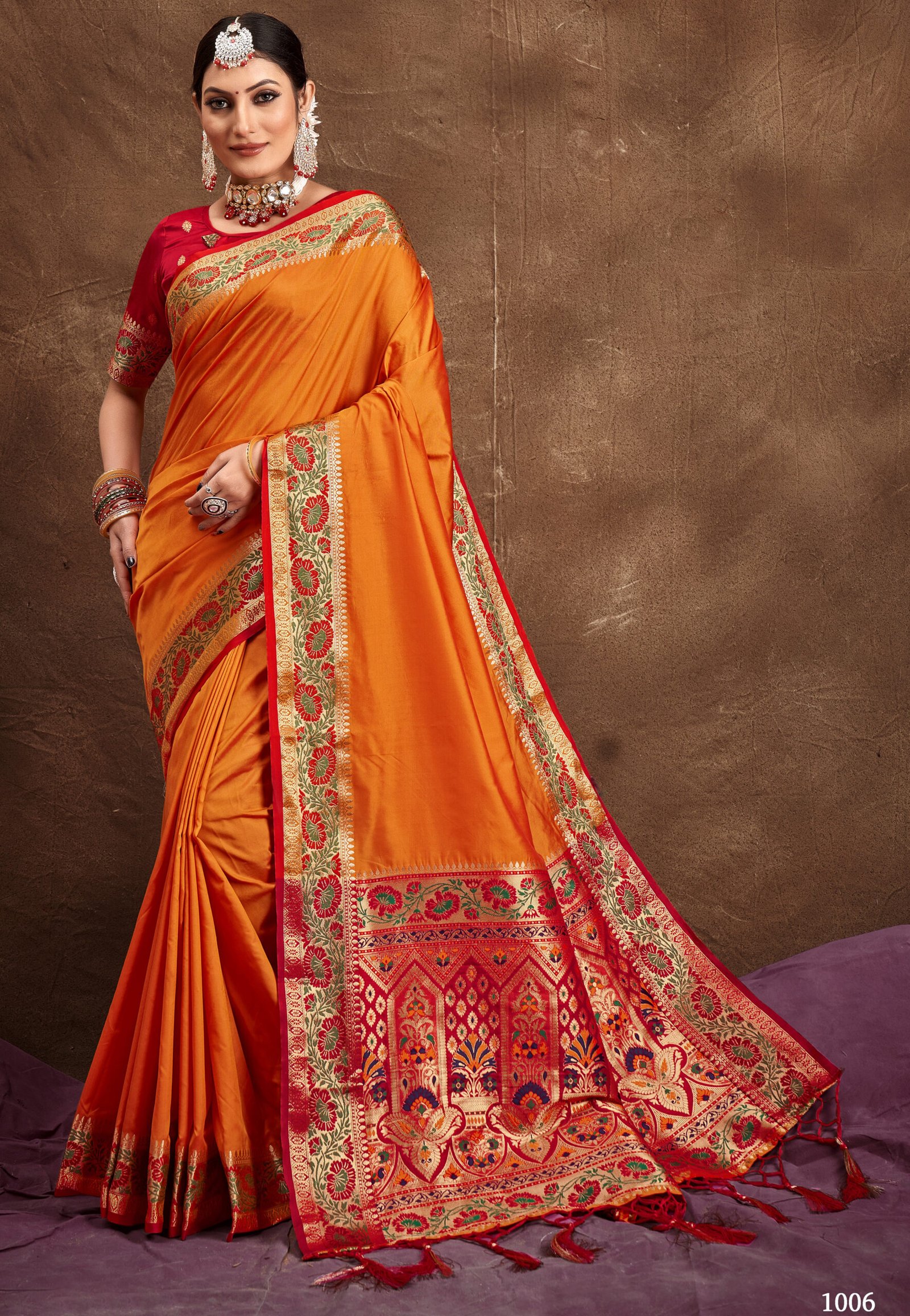 Buy V V FASHION Woven Kanjivaram Jacquard Maroon Sarees Online @ Best Price  In India | Flipkart.com