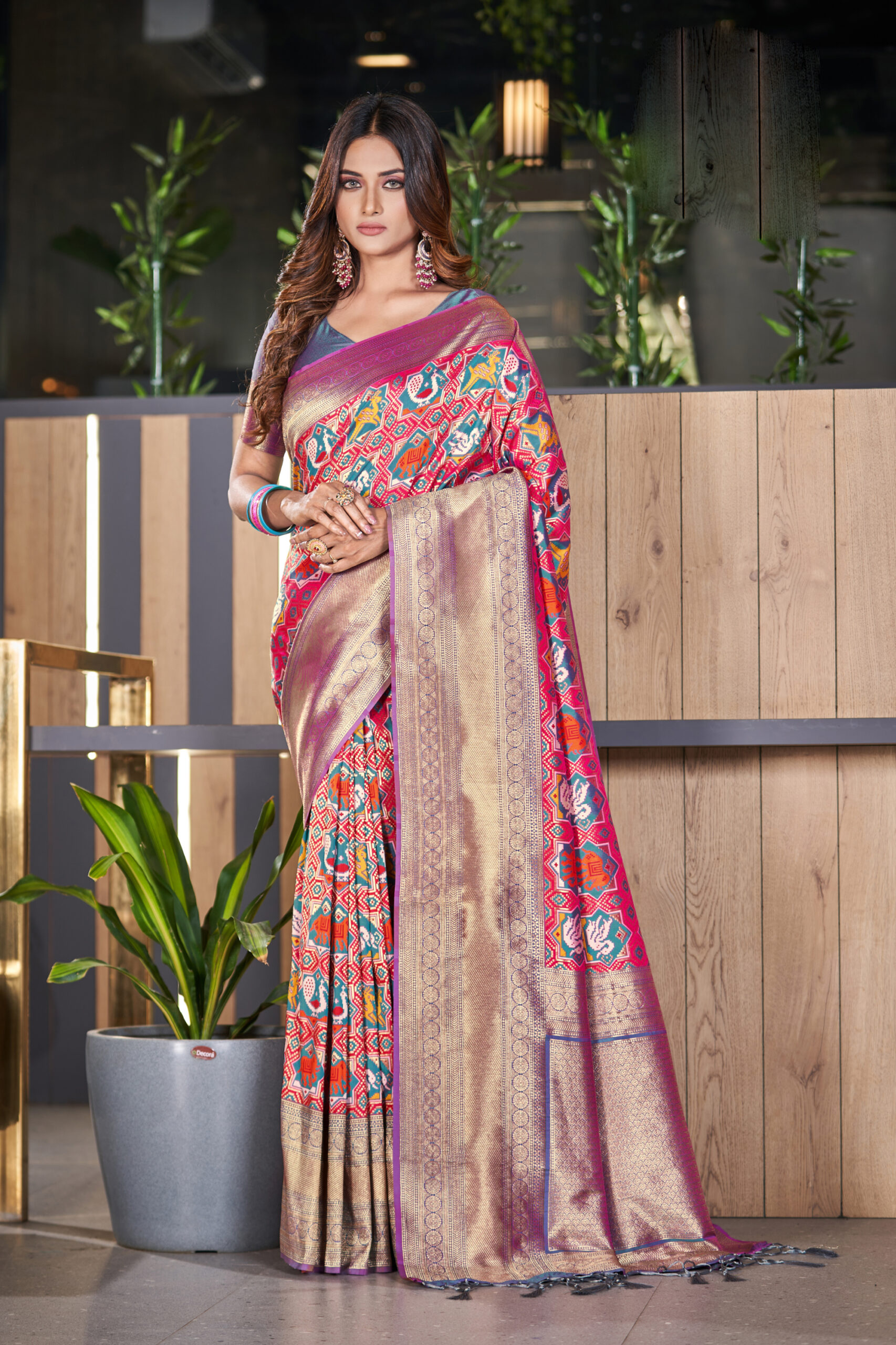 Gray Kora Cotton Banarasi Saree With Double Weaving Thread And Zari Work –  Wearitage India