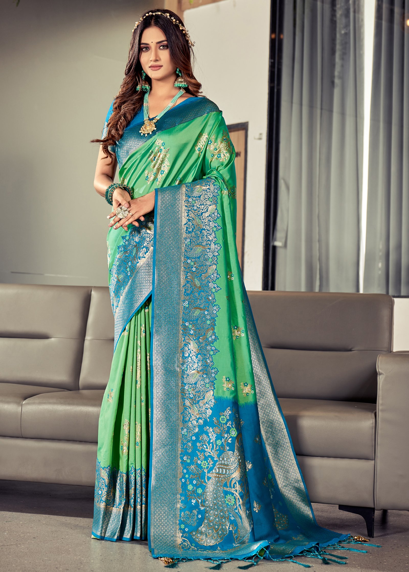 Must have Bollywood Style! Find a style match to the celebrity look of your  choice @http://www.kalkifash… | Silk saree kanchipuram, Rekha saree, Latest  indian saree