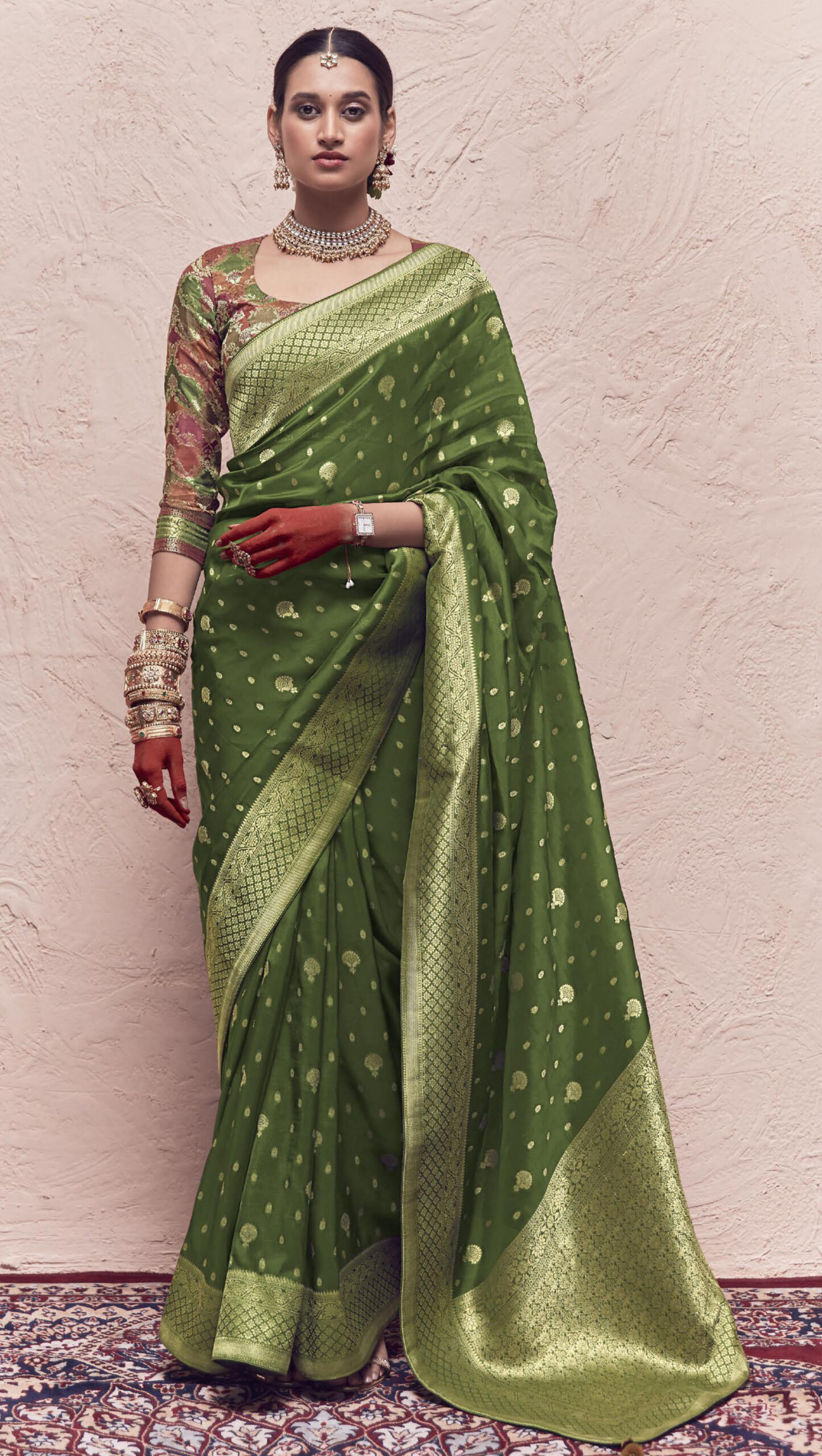 Siya#Siyafashion#Anushkasharma#Green#Floral#Sabyasachi#Organzasilk#Saree |  Saree designs, Bollywood designer sarees, White lace long sleeve dress