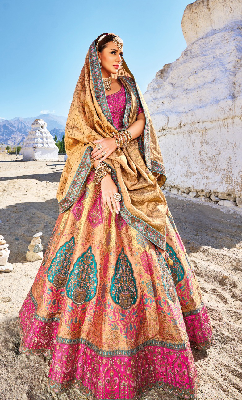 Latest 55 Heavy Bridal Lehenga Designs For Weddings (2022) - Tips and  Beauty | Indian bridal dress, Bridal lehenga red, Indian bridal lehenga