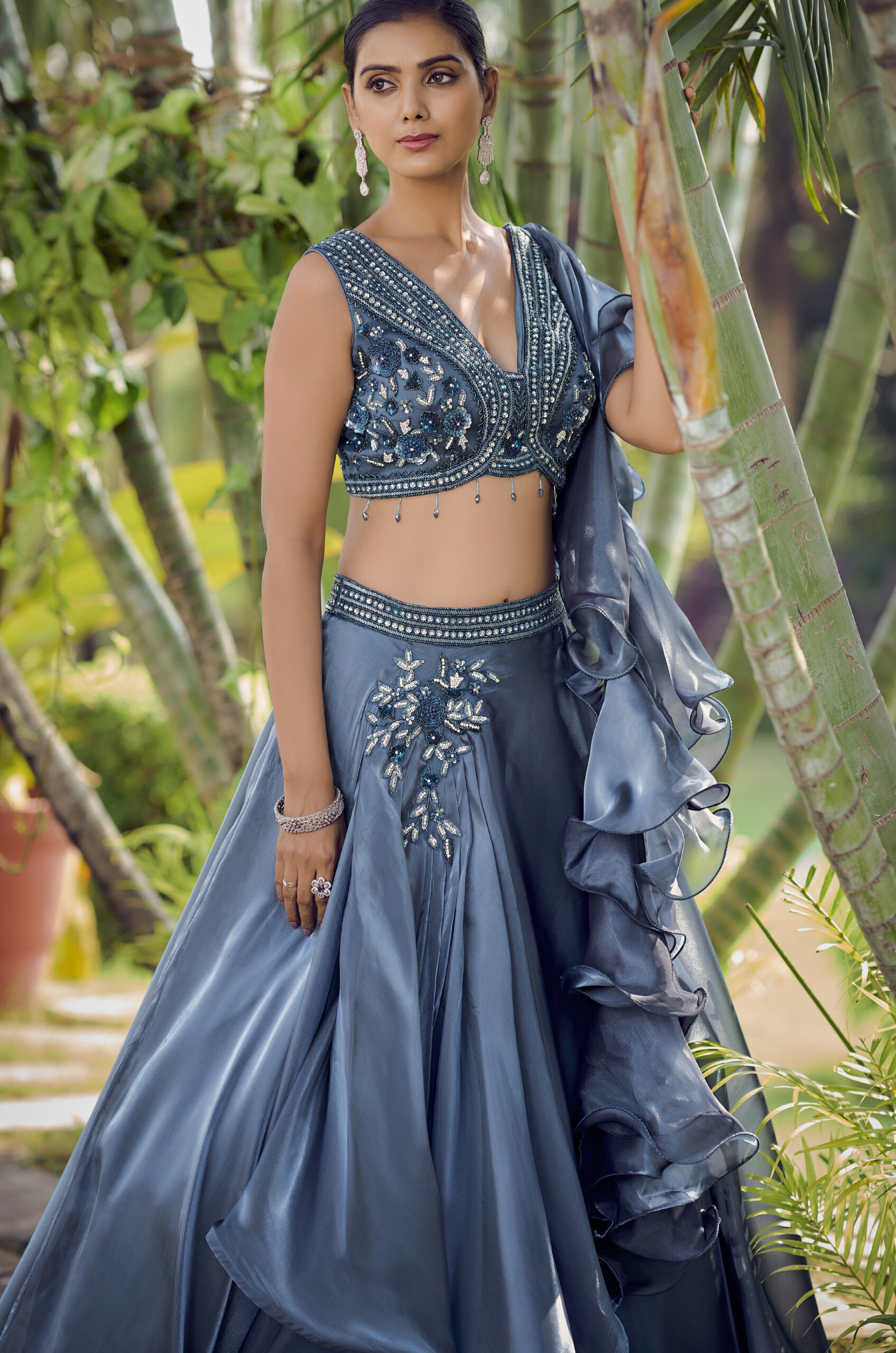 Top 6 Cool Lehenga Choli Designs To Make A Statement At Your Best Friend's  Wedding | Readiprint Fashions Blog