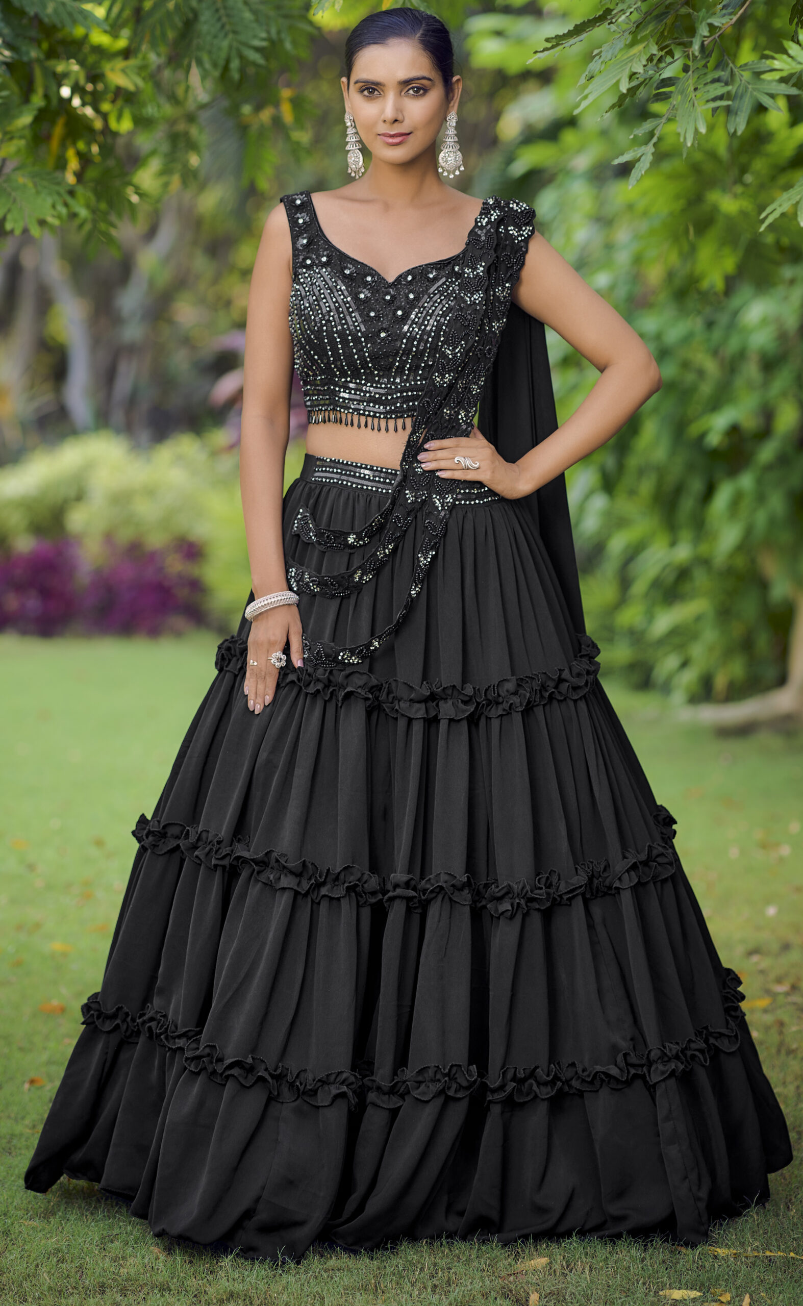 Vidya Balan Makes Black Lucky For Us In 45k Black Lehenga And Stunning  Accessories, See Pic