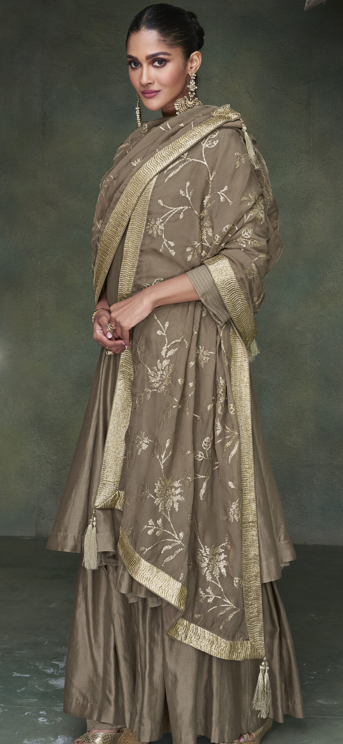 Blush Mughal Embroidered Bridal Kurta Lehenga Set – Jiya by Veer Design  Studio