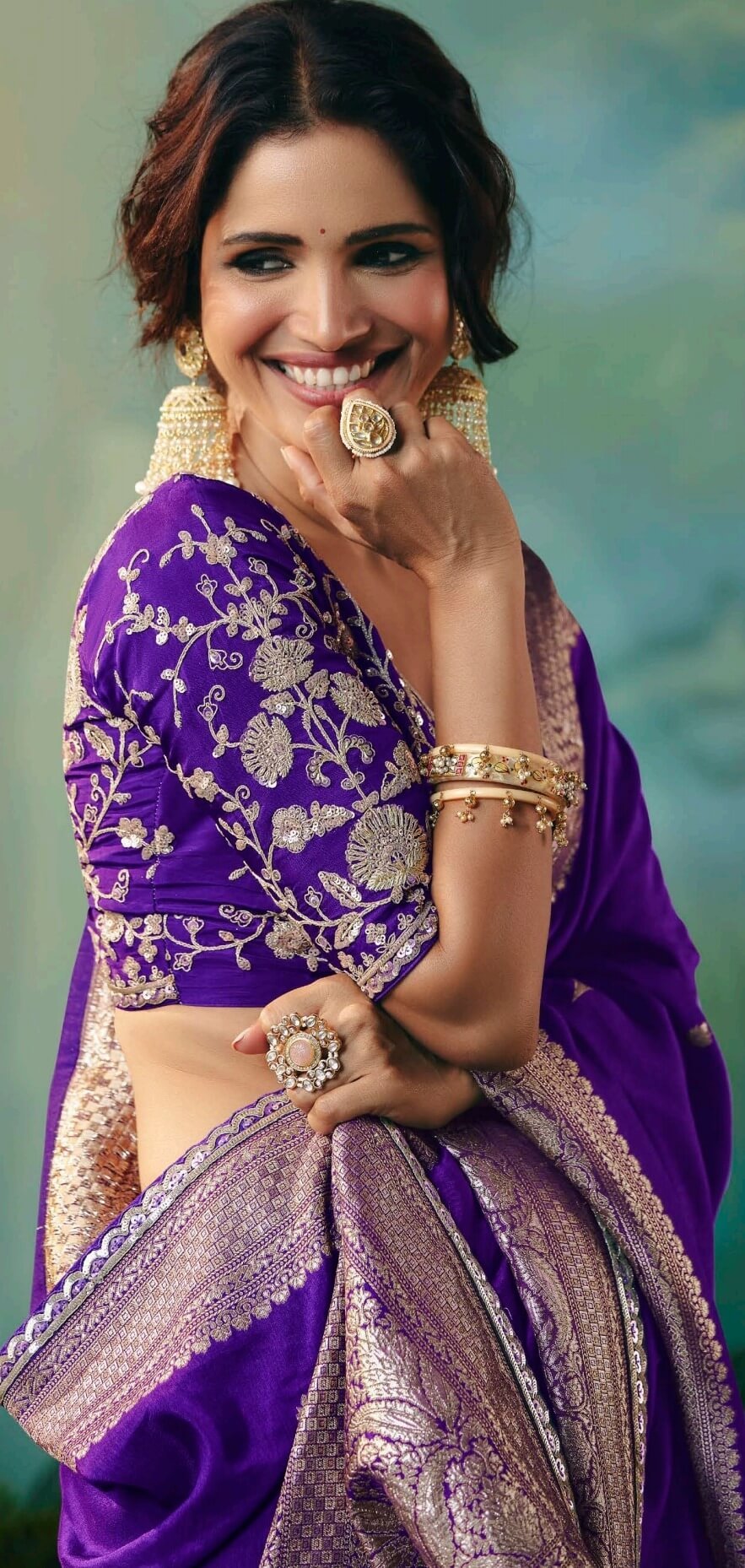 Best Silk Saree for Wedding Dark Blue Saree