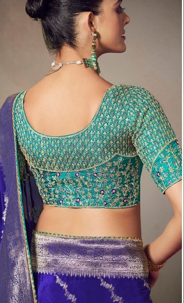 Regal Wedding Silk Sarees Below 10000 Explore our exclusive collection of regal wedding silk sarees below ₹10,000, crafted with rich weaves, elegant zari work, and timeless designs. Perfect for weddings and festive occasions, these silk sarees offer a royal look, graceful drape, and premium quality at an affordable price.