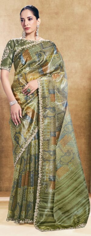 Premium Wedding Saree For Modern Bride Look