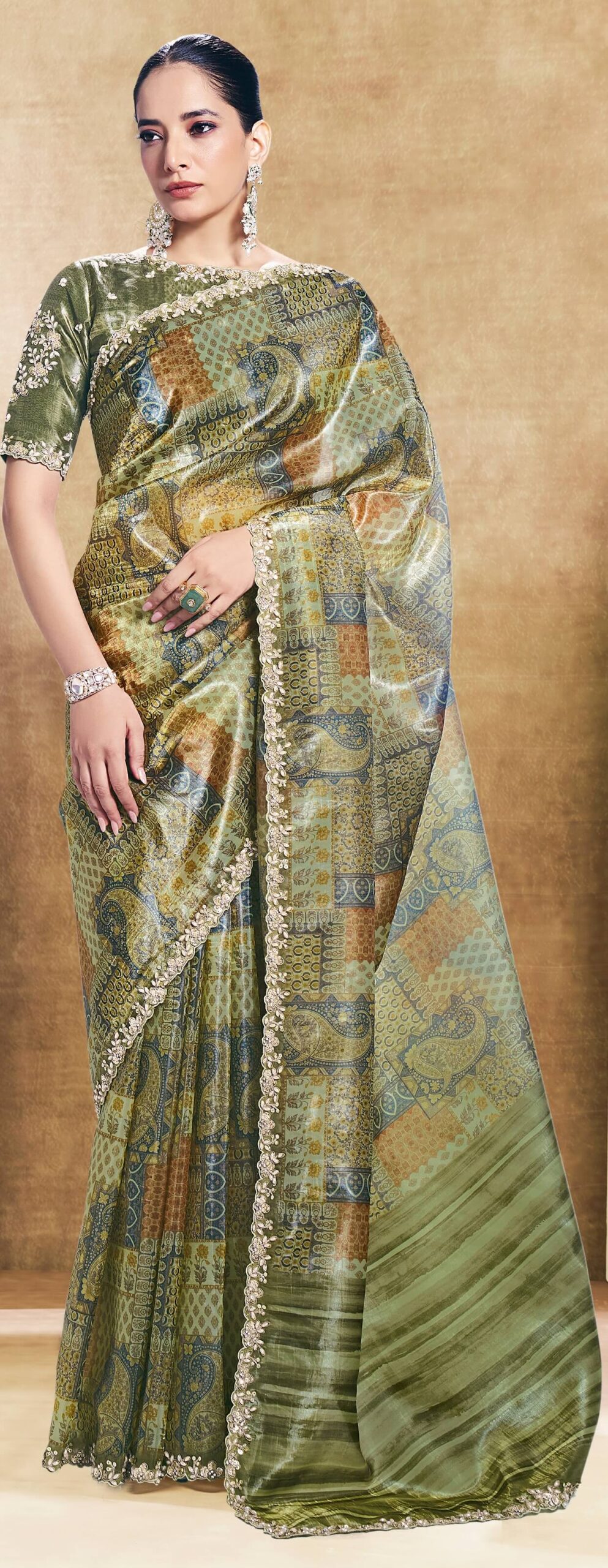 Premium Wedding Saree For Modern Bride Look