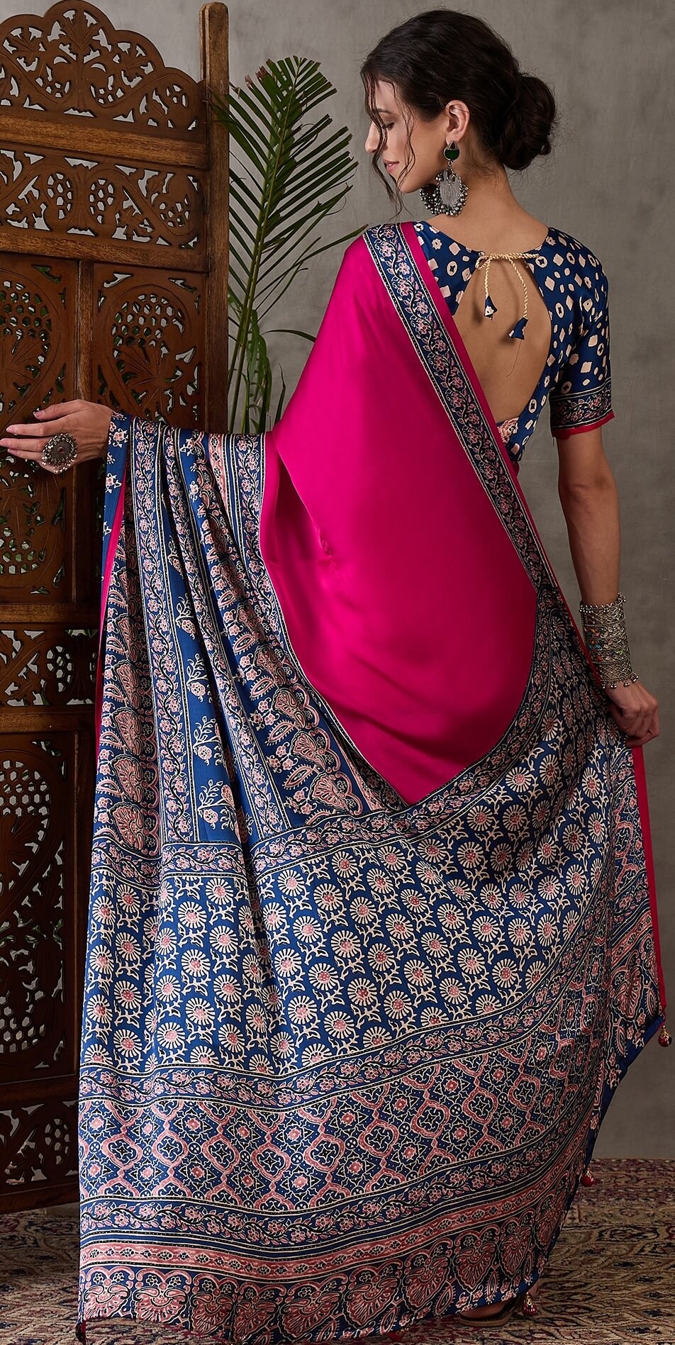 Traditional Durga Puja Pink White Saree